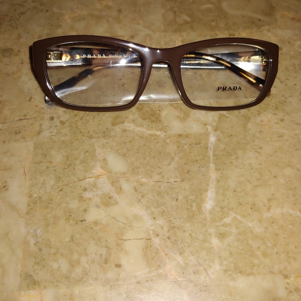 Eyeglasses